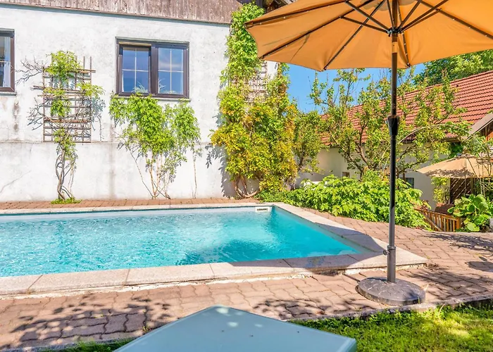 Mit Landblick * Gottsdorf